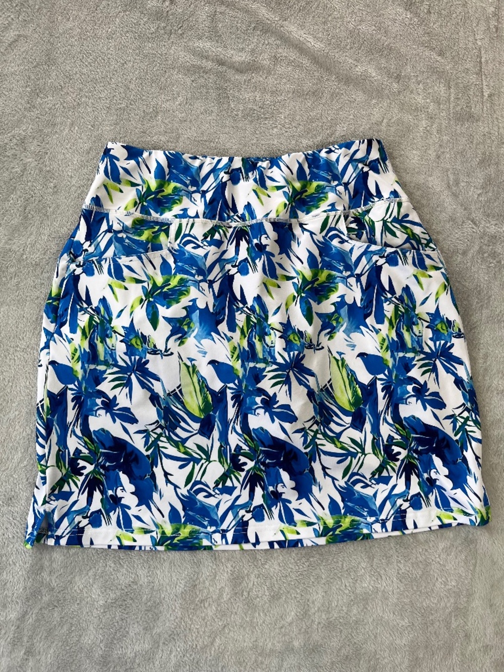Vibrant Blue Skort sz M Tropical Floral Golf Casual Travel Activewear